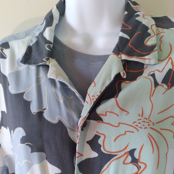 TOPMAN FLORAL SHORT SLEEVE BUTTON UP CAMP SHIRT - Picture 3 of 8